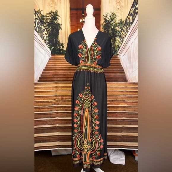 NWT Lapogee Worldover Maxi Dress with Sensational Boho Vibe, Size Medium 🔥India - Picture 1 of 6
